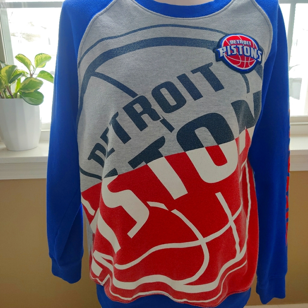 Vintage NBA Detroit Pistons Crew neck Sweatshirt